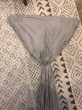 Lillebaby Gray Lightweight Baby Wearing Sling Wrap